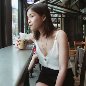 Meet your Posher, Yaqin